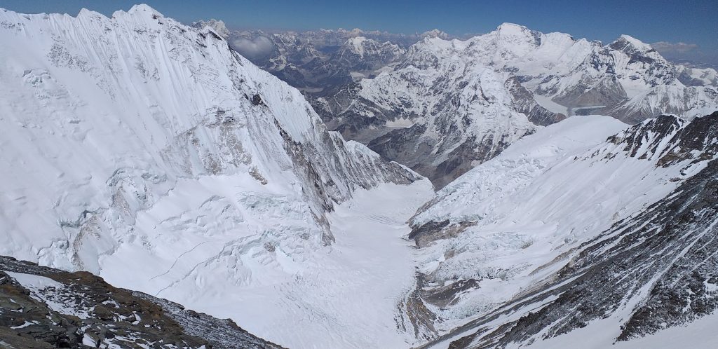 from Everest c4 look down valley 